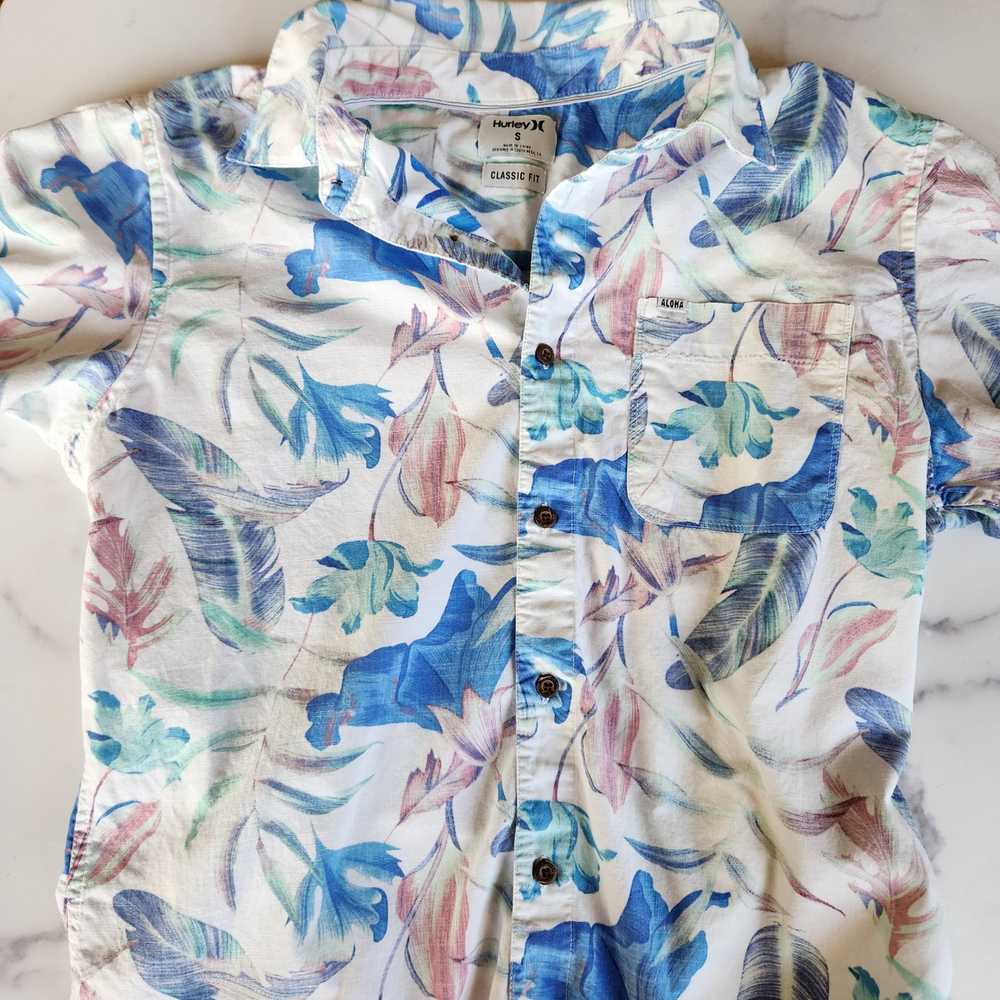 Hurley Hurley men's small neon feather button up … - image 1