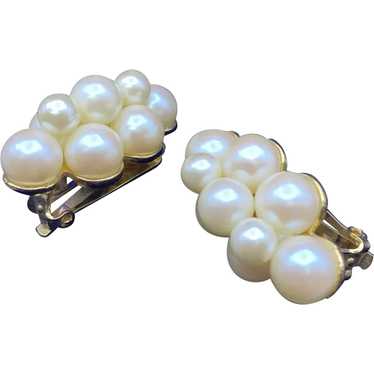 Unsigned Beauties Stacked Faux Pearl Earrings Don… - image 1