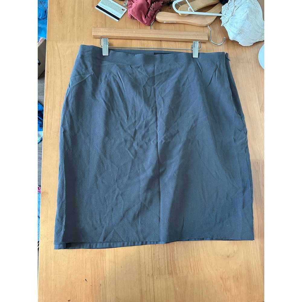 Ann Taylor Ann Taylor skirt size 14 - image 1