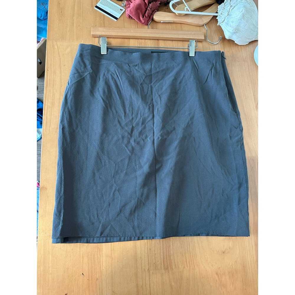 Ann Taylor Ann Taylor skirt size 14 - image 2