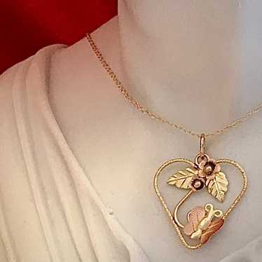 Alice - 10 Kt Gold Necklace (Sold)
