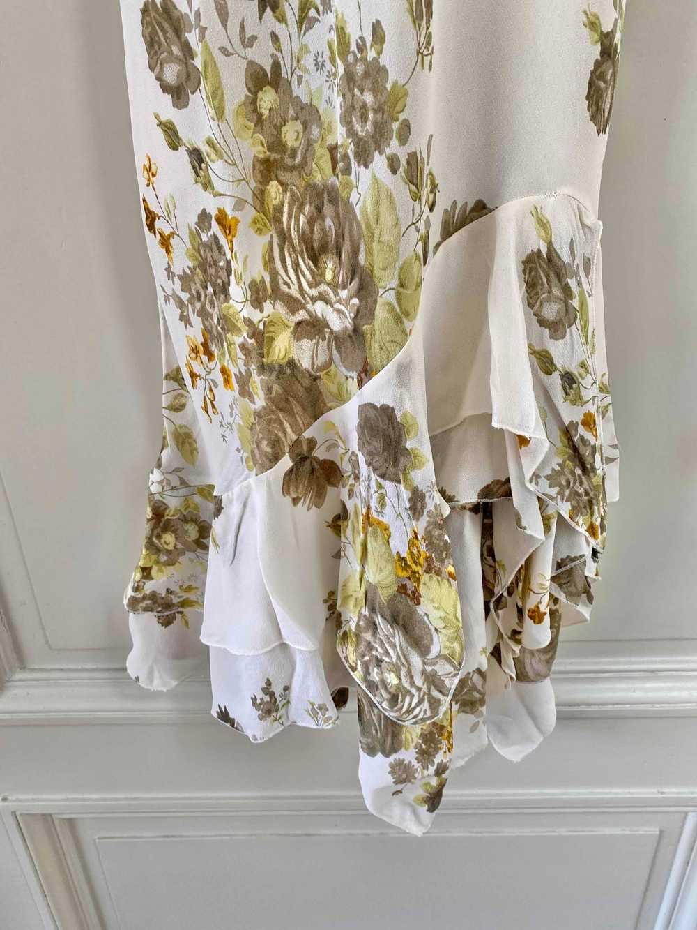 Floral slip dress - Floral slip dress, in white v… - image 8