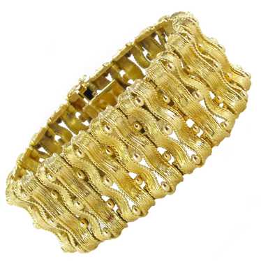 19th century French Chiseled Gold Ribbon Bracelet - image 1