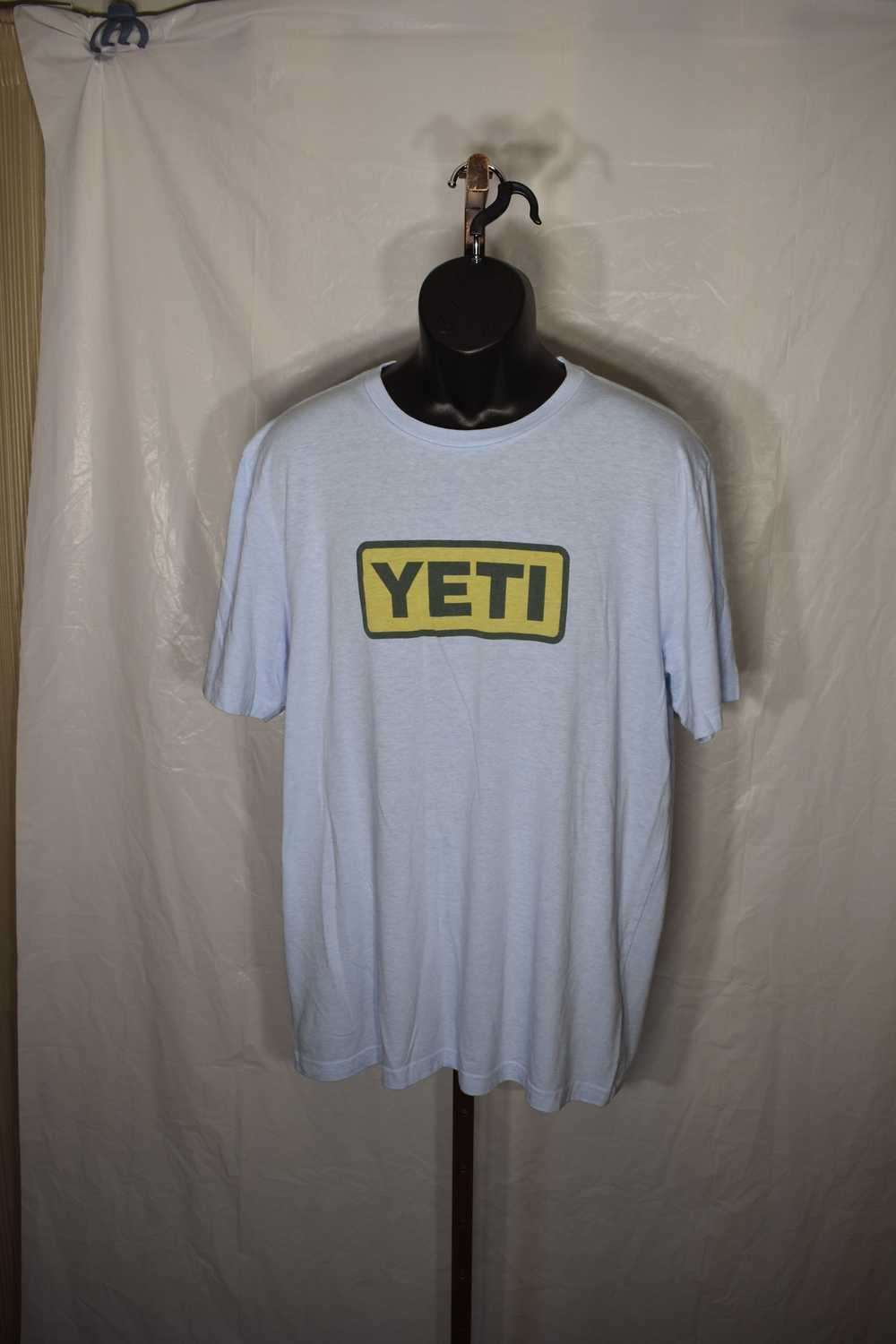 Camo Logo Tee in Vintage Brown by YETI – Country Club Prep