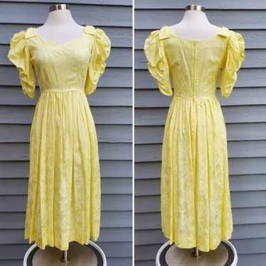Vintage Vintage 80s Retro Canary Yellow Puffed Sle