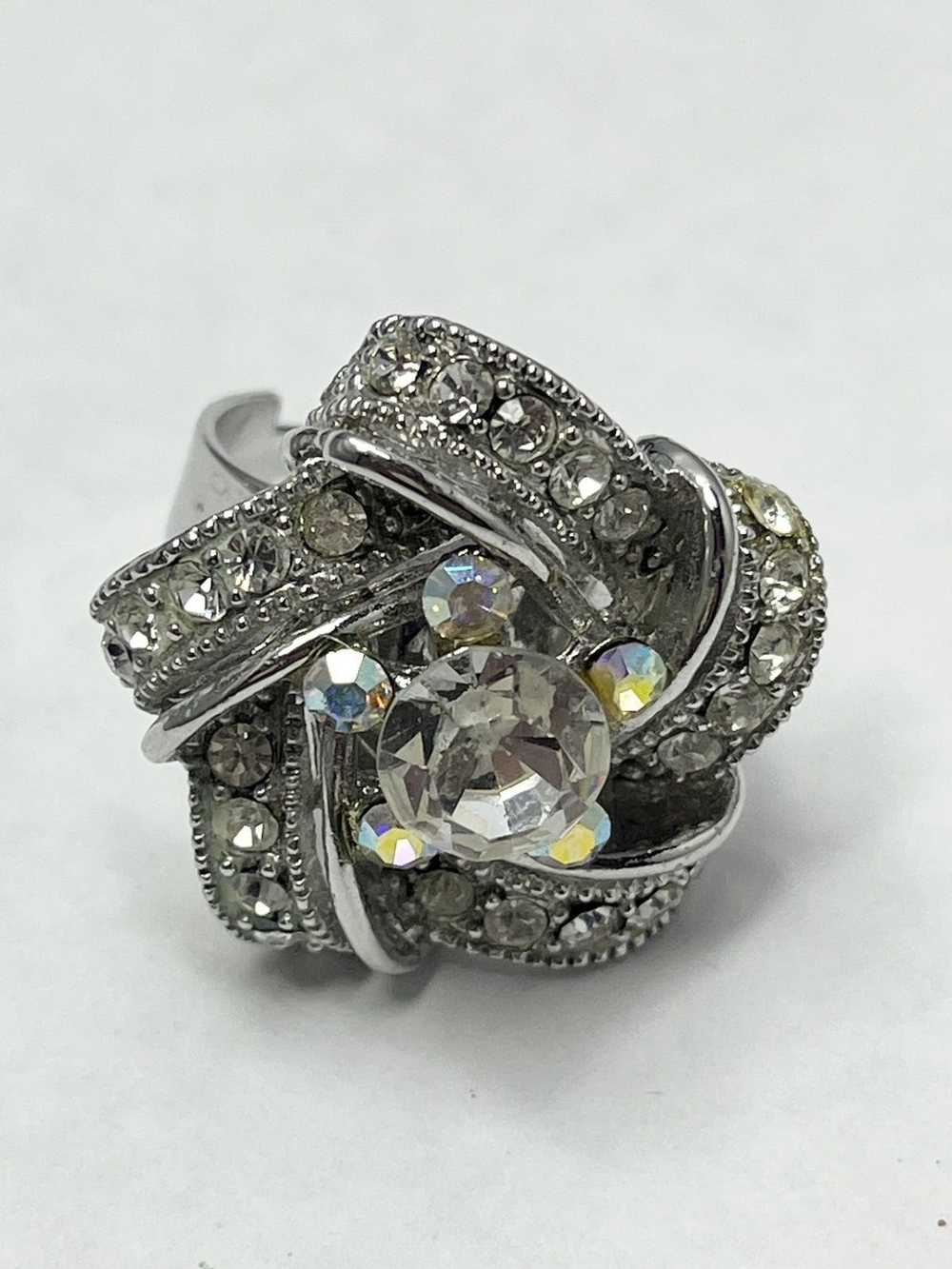 Vintage Vintage Silver Rhinestone Flower Ring - image 3