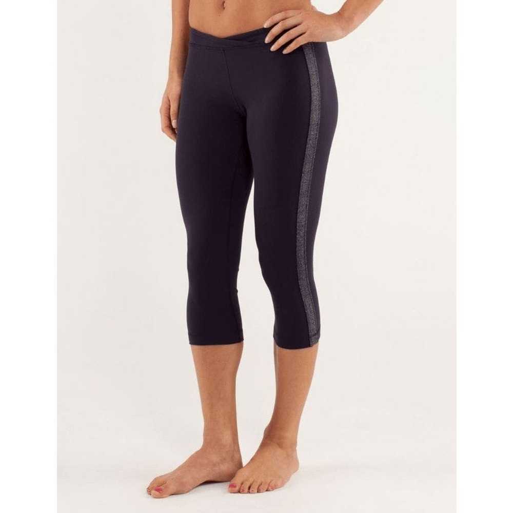 Lululemon LULULEMON Athletica STRIKE TIGHT CROP P… - image 1