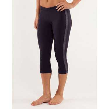 Lululemon LULULEMON Athletica STRIKE TIGHT CROP P… - image 1