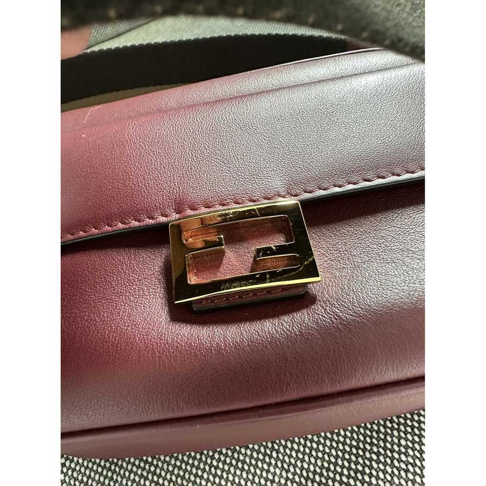 Fendi Flat Baguette leather crossbody bag - image 10
