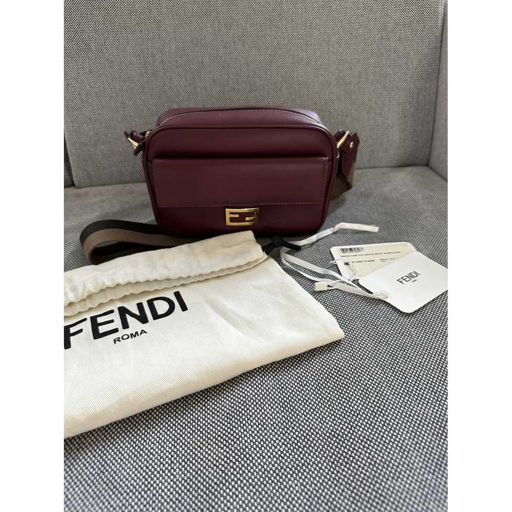 Fendi Flat Baguette leather crossbody bag - image 3