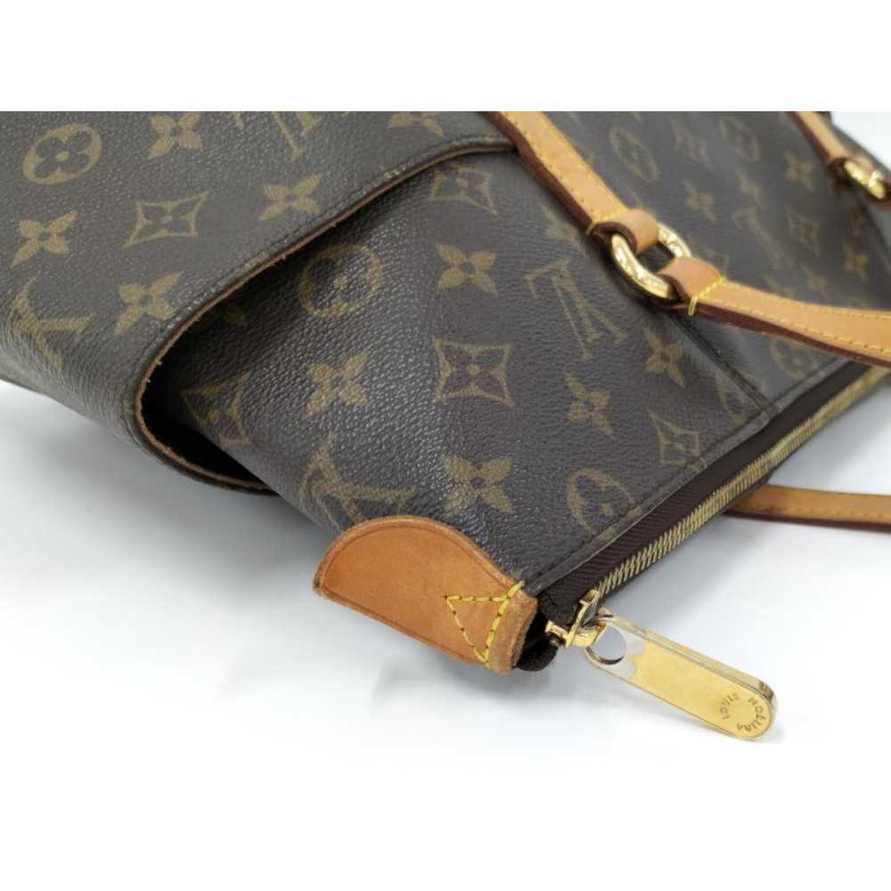 Louis Vuitton Totally leather handbag - image 5
