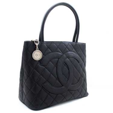 CHANEL Silver Medallion Caviar Shoulder Bag Shopp… - image 1