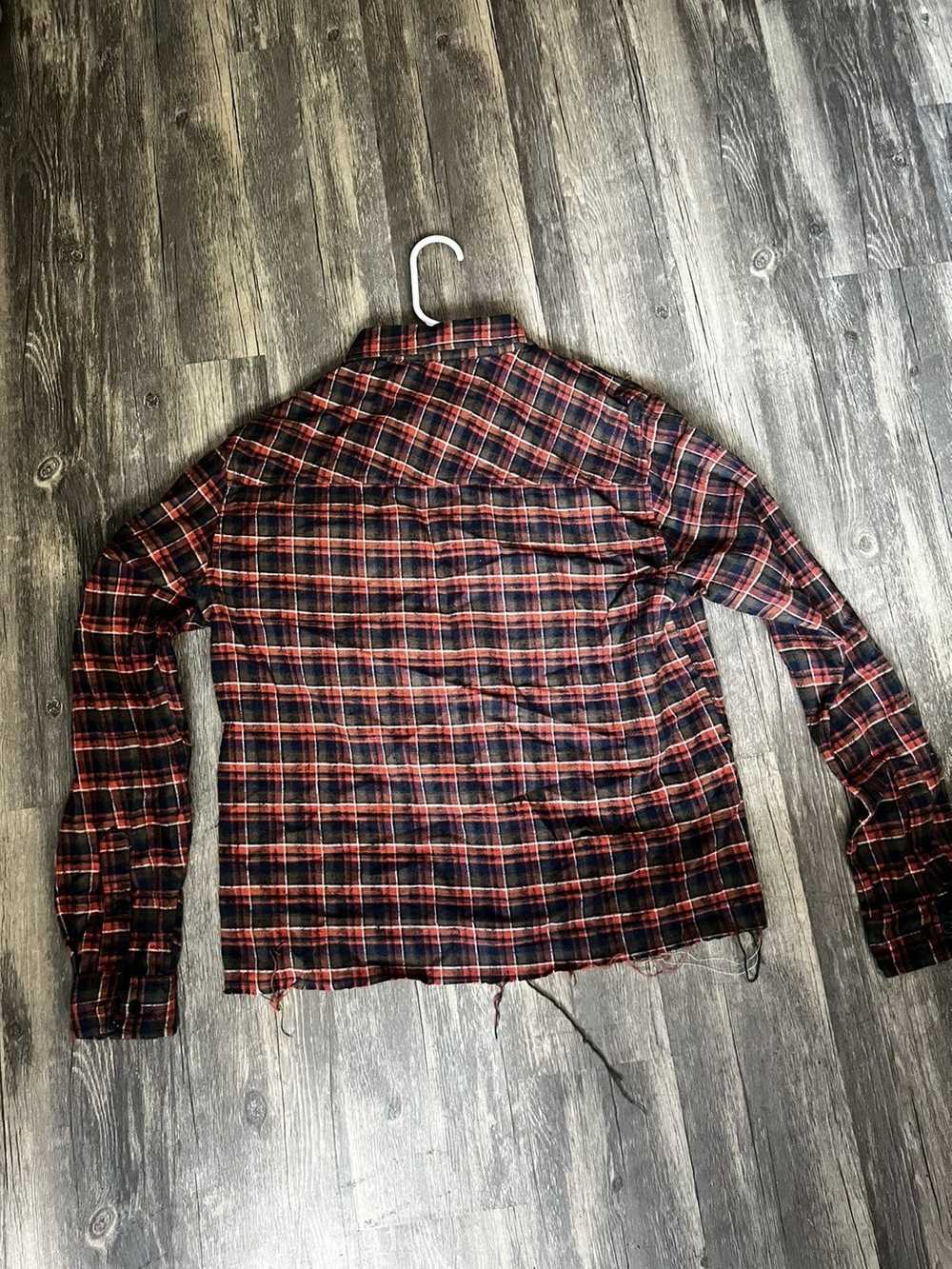 Streetwear Cropped distressed flannel - image 5