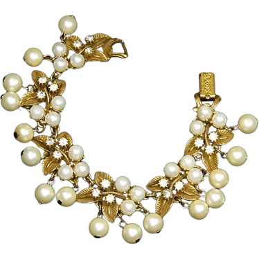 Florenza Victorian-style Bracelet – faux Pearls