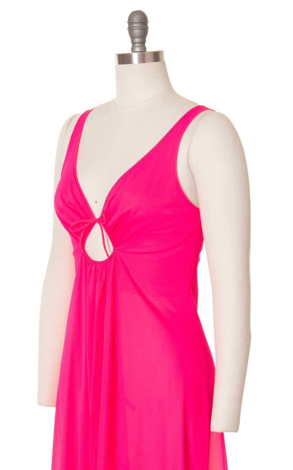1970s Neon Hot Pink Nightgown | small/medium/large - image 7