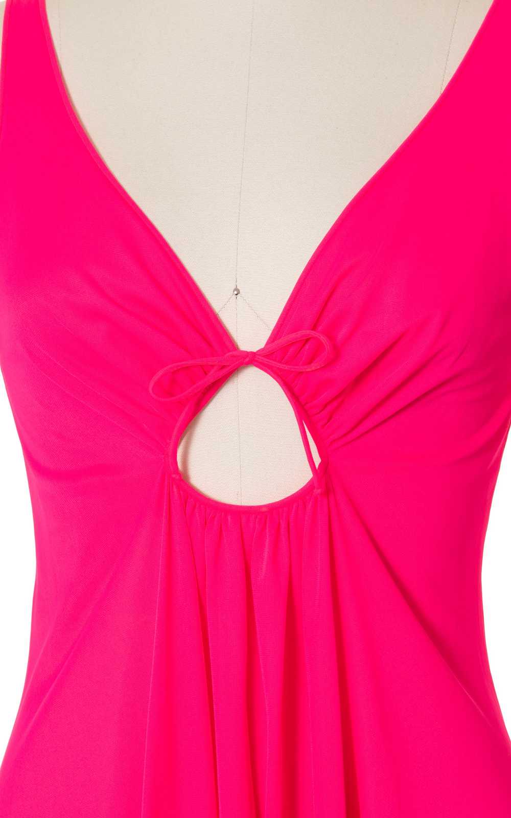 1970s Neon Hot Pink Nightgown | small/medium/large - image 8