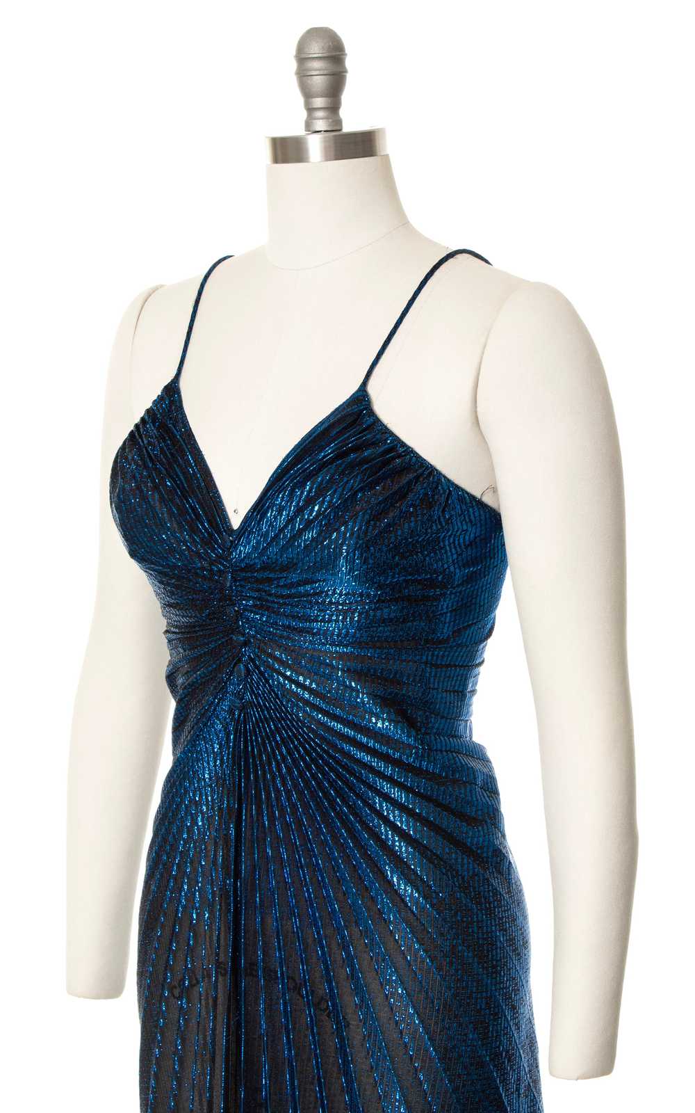 1980s Travilla Style Metallic Blue Pleated Dress … - image 6