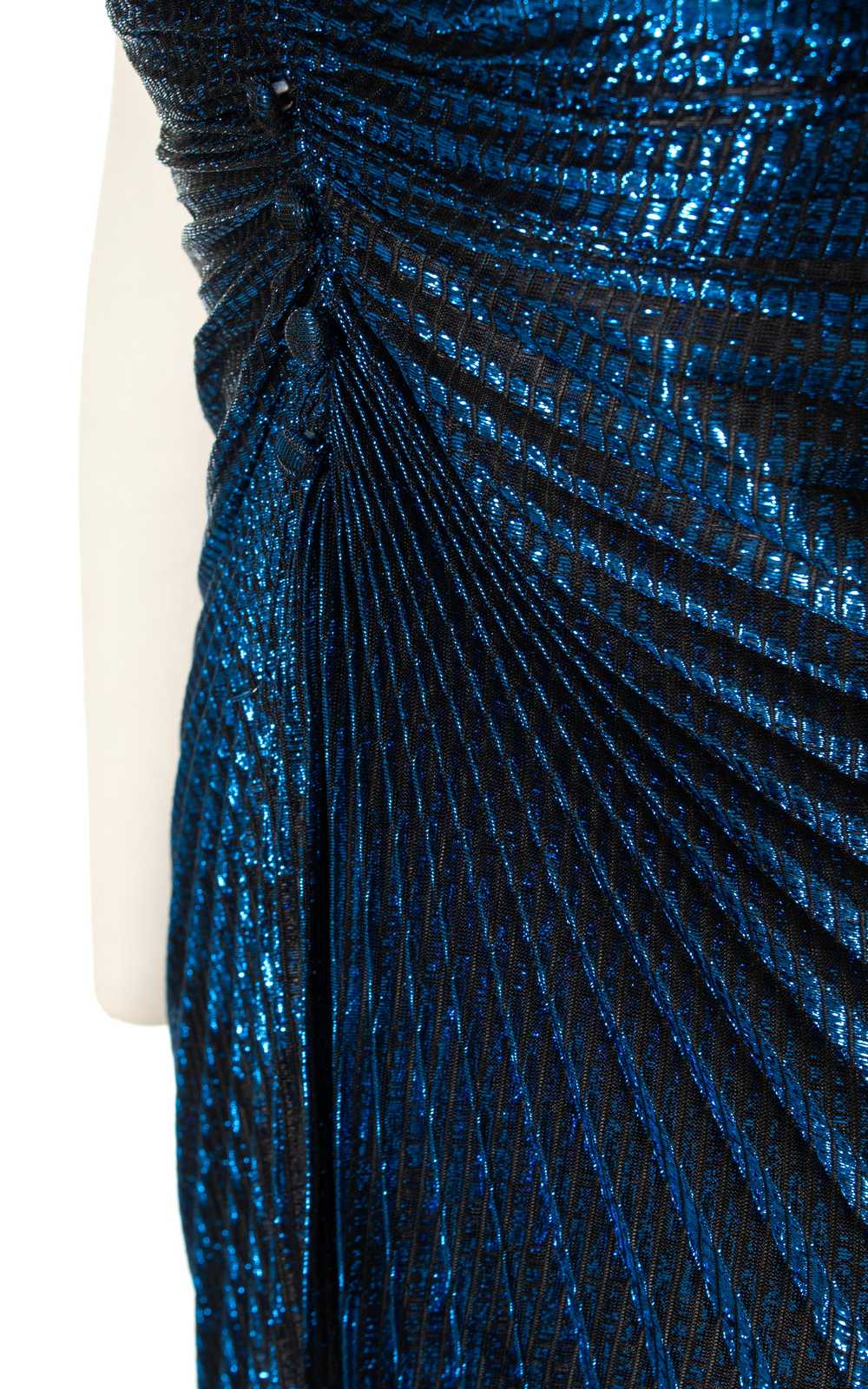 1980s Travilla Style Metallic Blue Pleated Dress … - image 8