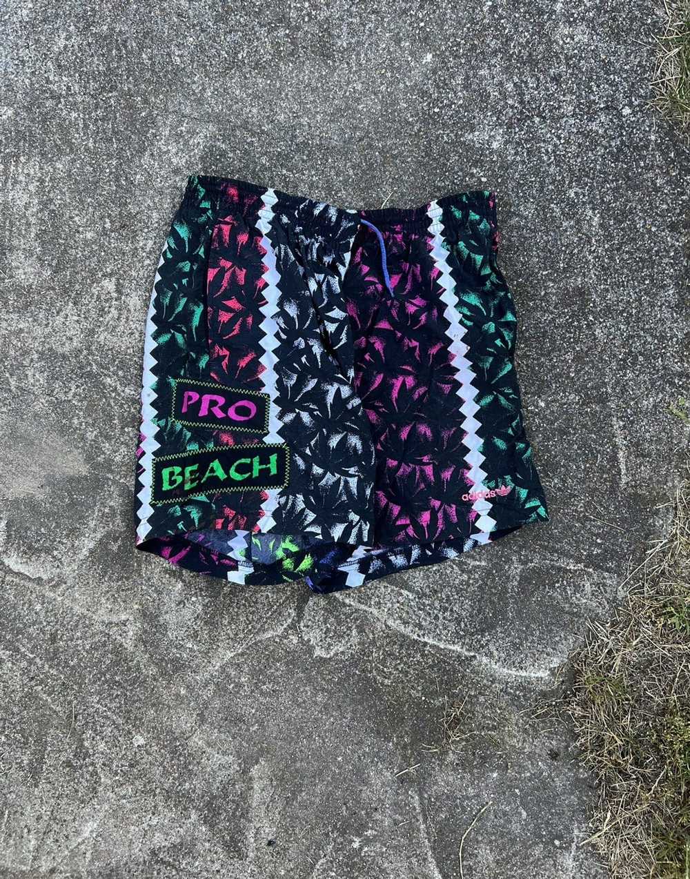 Adidas × Vintage Shorts Adidas vintage 90’s patte… - image 1