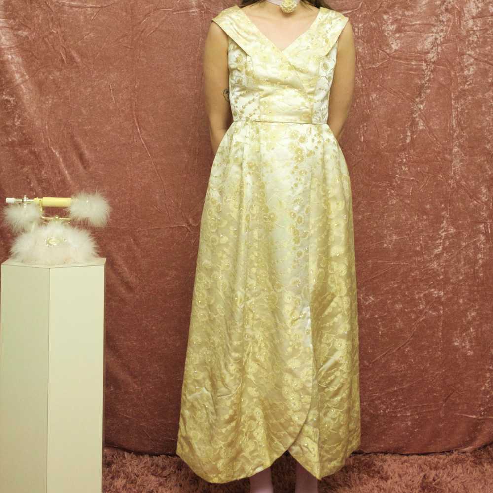 1960s pale gold brocade gown - image 2
