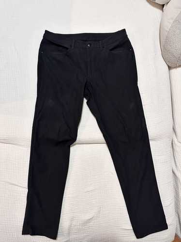 Lululemon Athletica Men’s Pants Size 34 34” x 30” Black On Black Stripe 