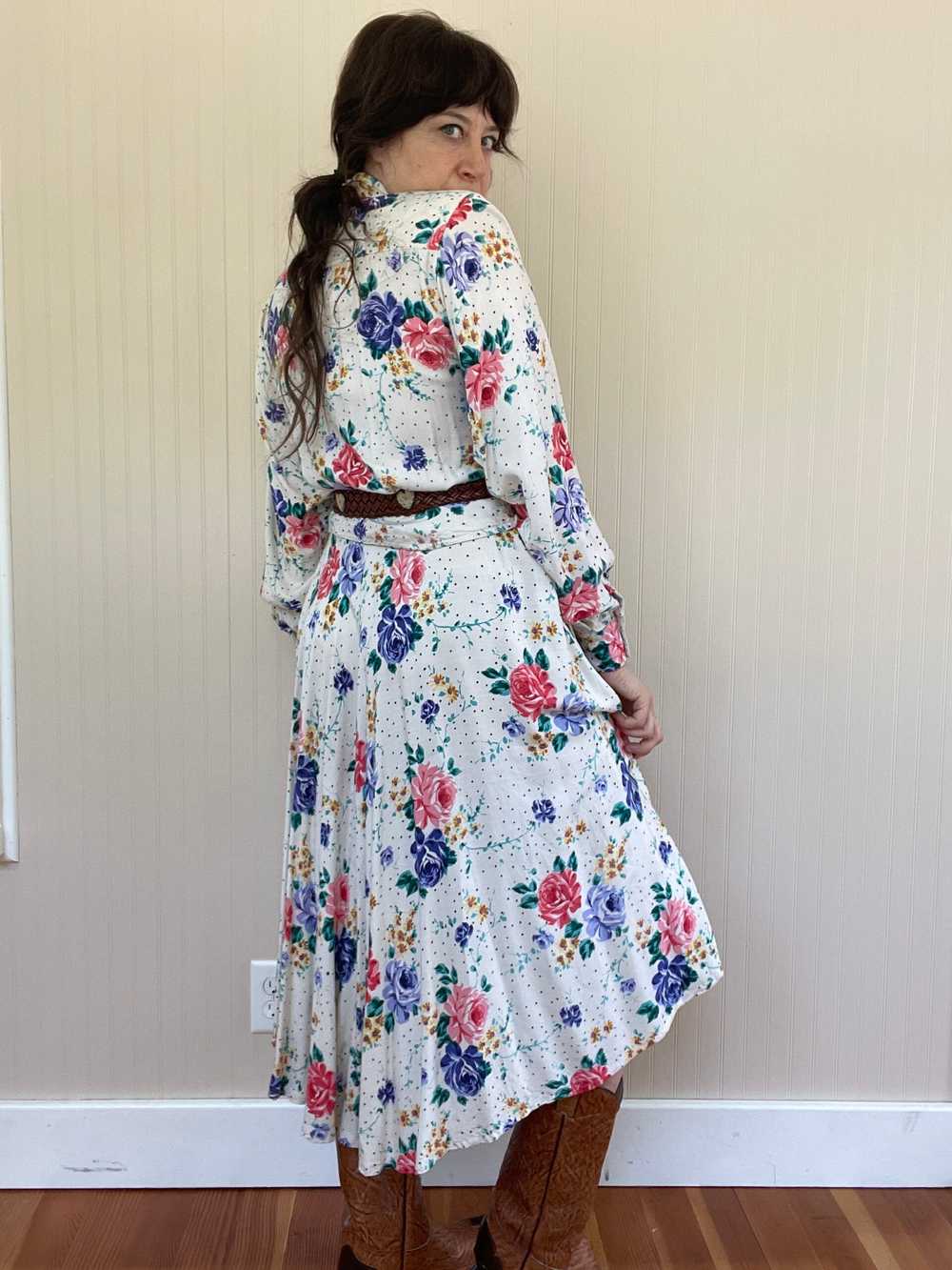 80s/90s Does 40s Floral Peplum Dress - image 5