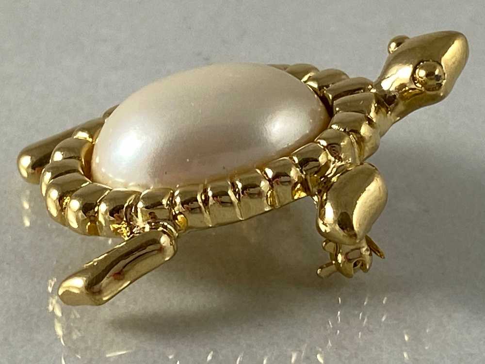 Vintage TRIFARI Gold-Tone Turtle Brooch | Pearliz… - image 2