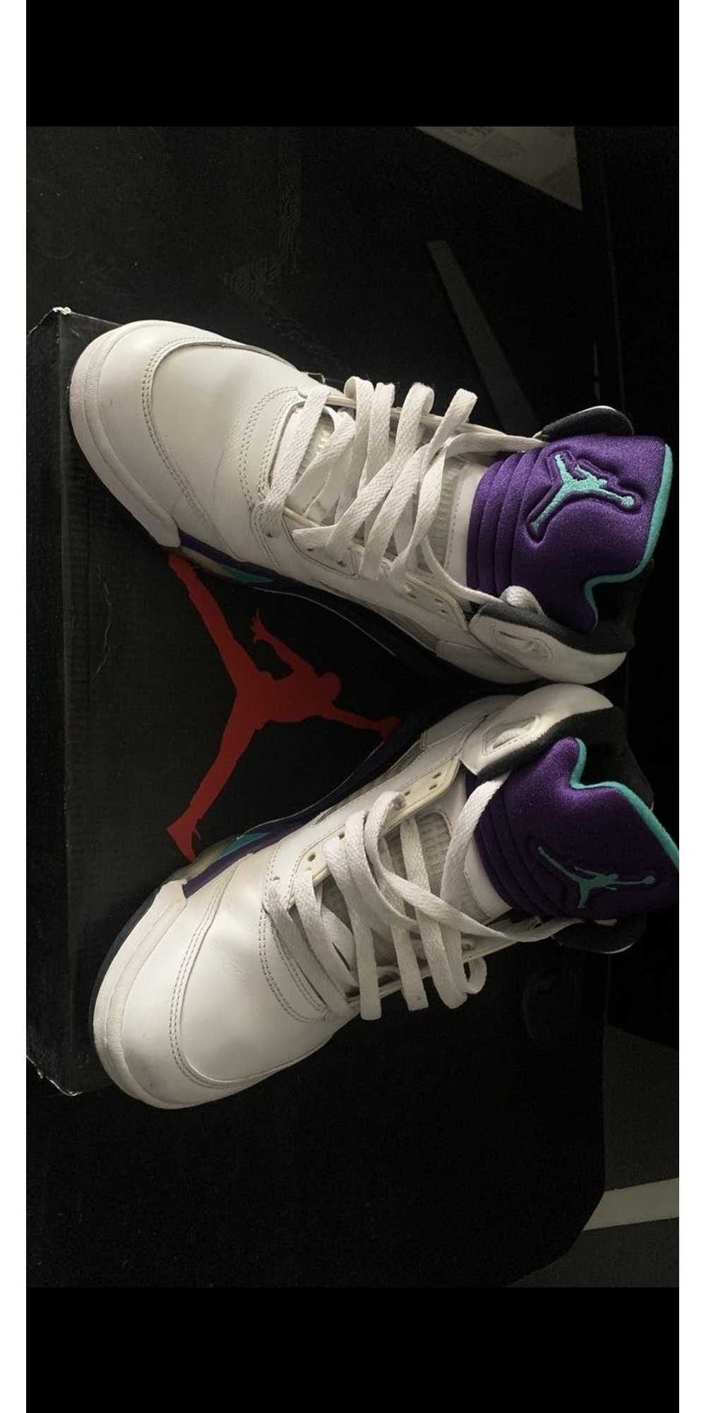 Sneakers Release – Jordan 5 Retro “Alternate Grape” Grape  Ice/New Emerald