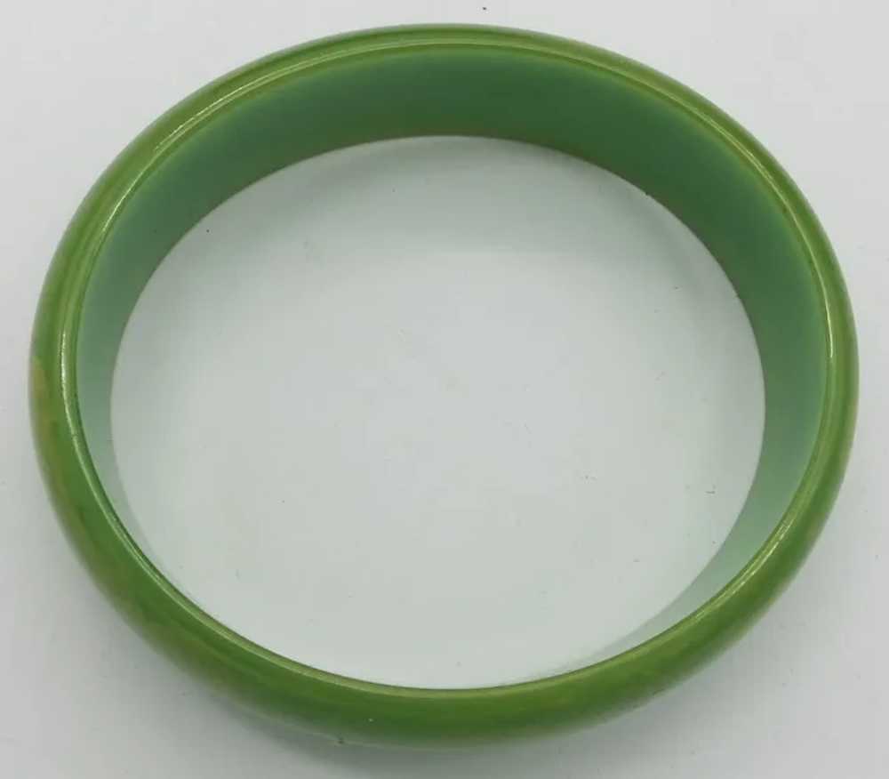 Green Marbled Bakelite Bangle Bracelet - image 4