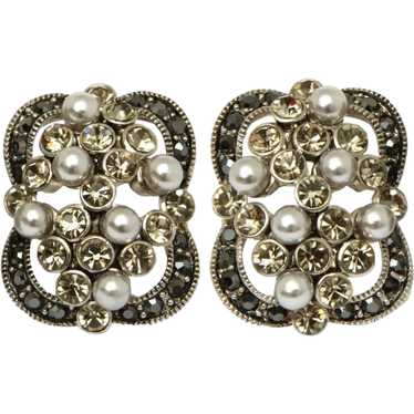 Carolee Clip On Earrings Silver Tone with Gray Pe… - image 1