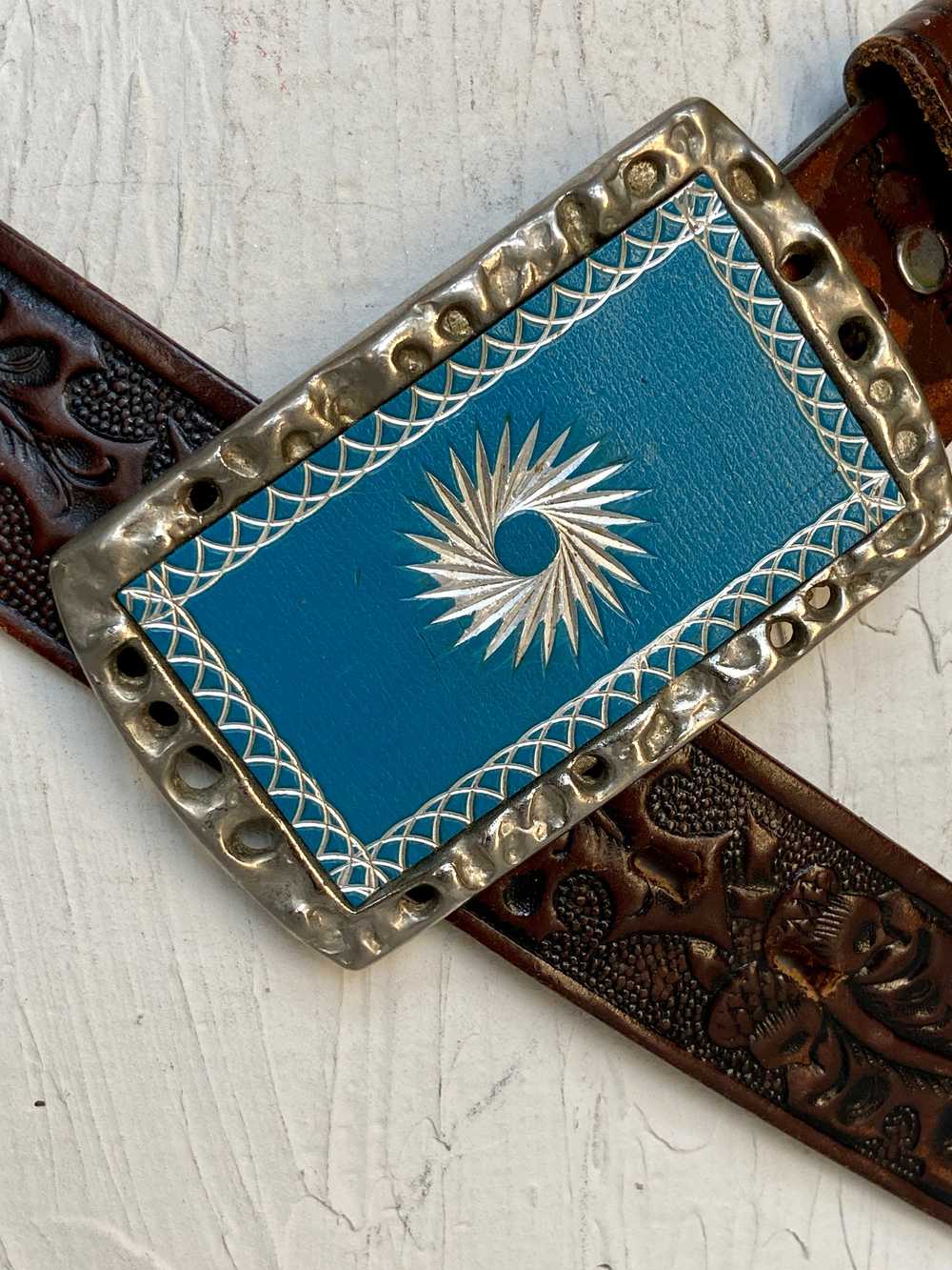 Vintage tooled leather belt - image 9