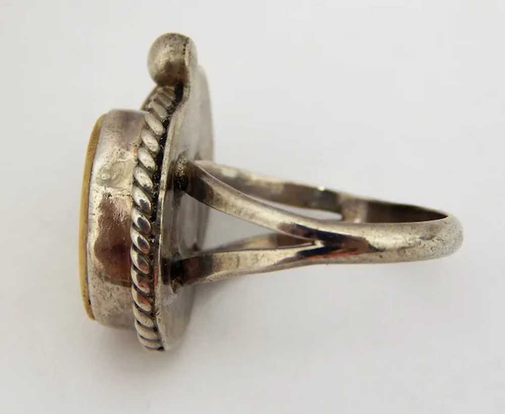 Sterling Scrimshaw Ring Signed BEGAY Size 6.5 - image 3