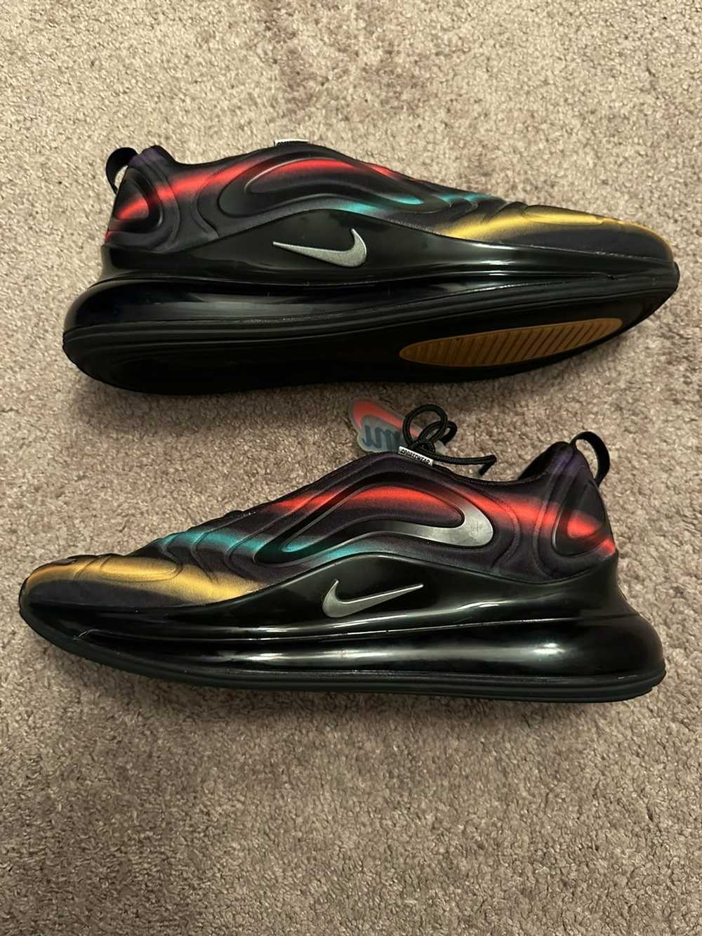 nike air max 720 neon