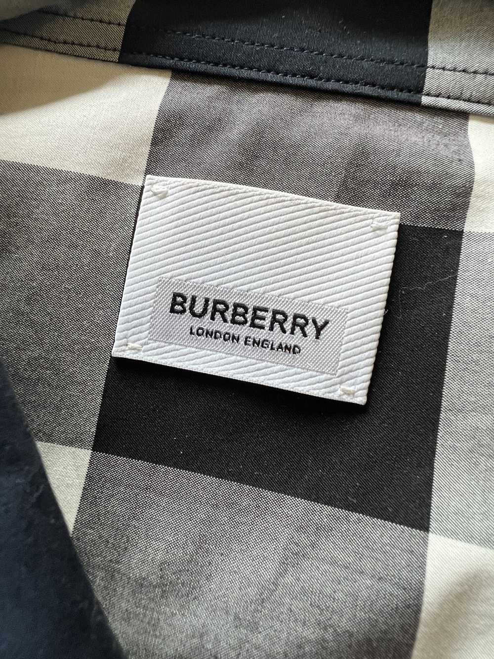 Burberry Men’s Sumerton Check short sleeve - image 6