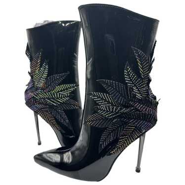 Azalea Wang Patent leather boots