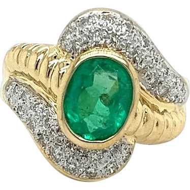 Vintage Natural Oval Cut Emerald & Diamond Ribbed 