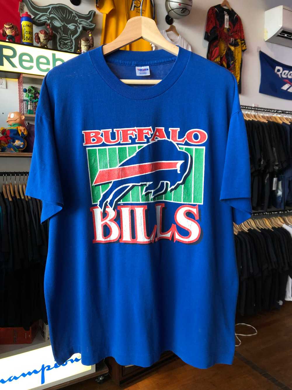 Vintage Trench NFL Buffalo Bills Logo Tee Size XL - image 1