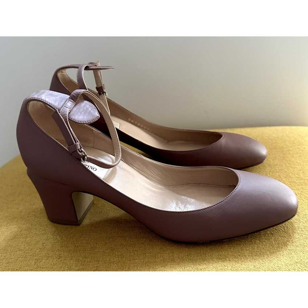 Valentino Garavani Tango leather heels - image 4