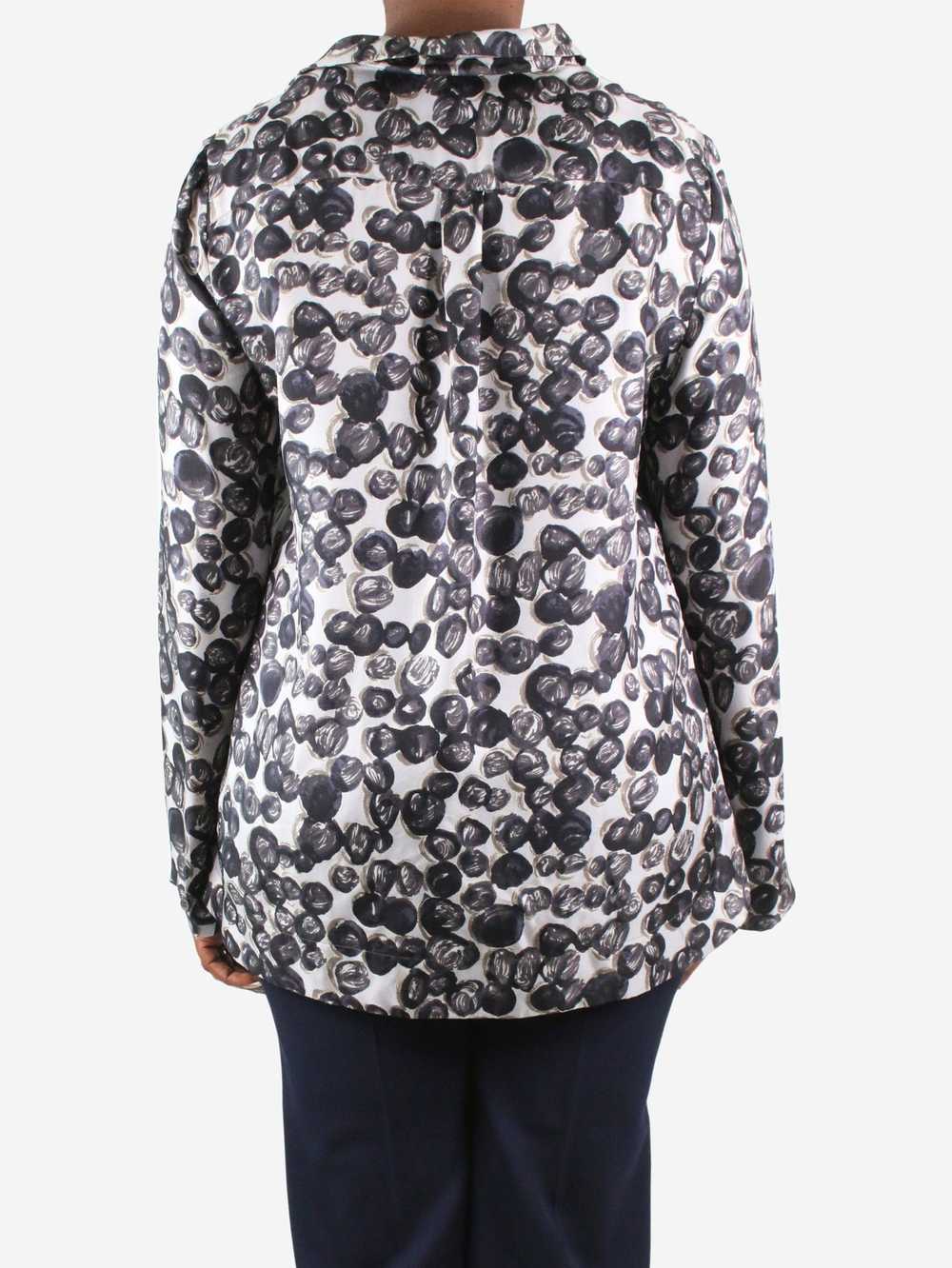 Piazza Sempione Grey printed V-neck silk blouse -… - image 2