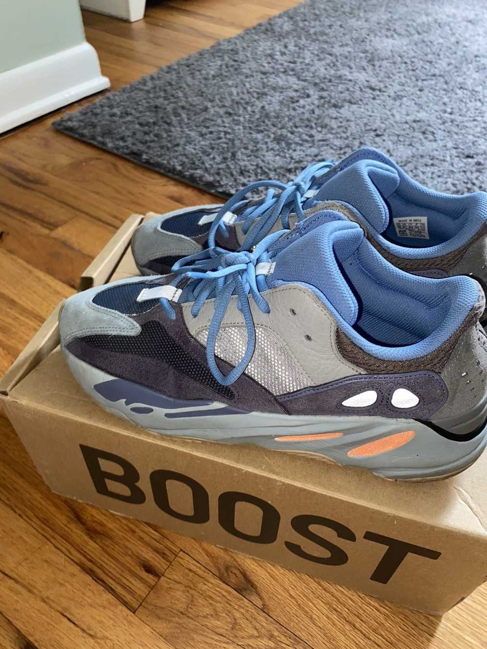 Adidas Yeezy Boost 700 - image 5