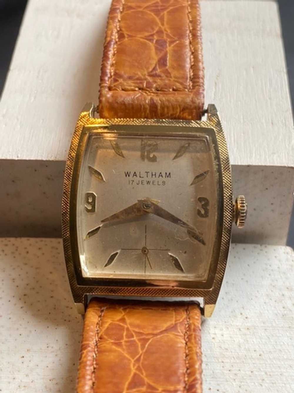 Waltham S Gents Dress Watch Gem