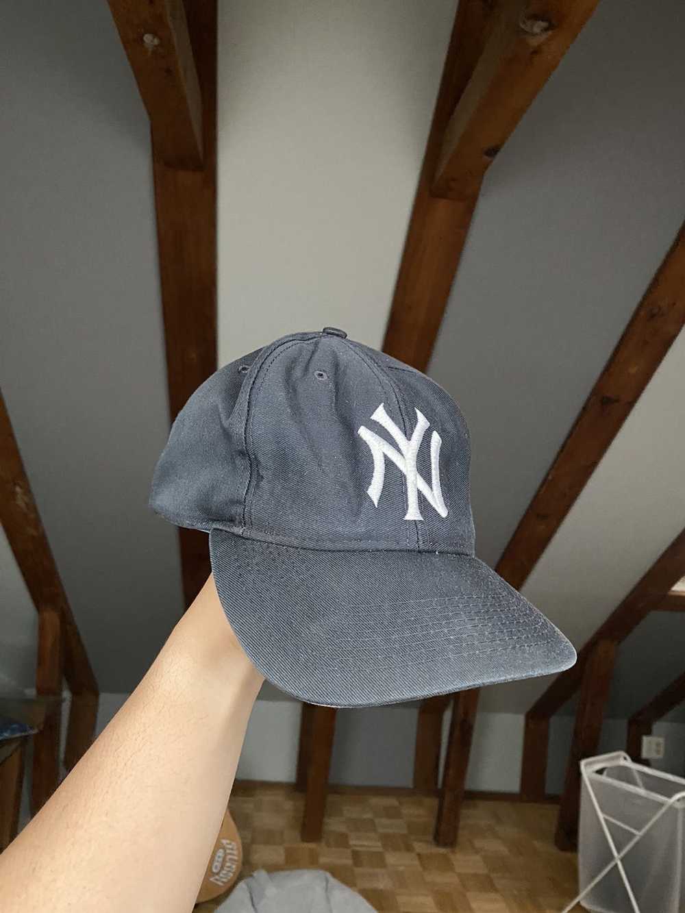 MLB Vintage NY Yankees Snapback - image 1