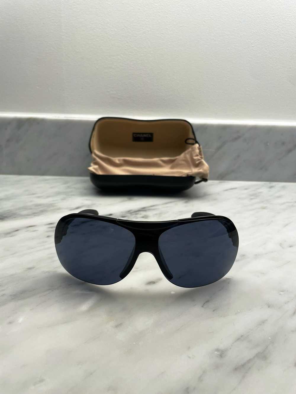 Chanel × Vintage 87 Large Shield Mask Sunglasses - image 2