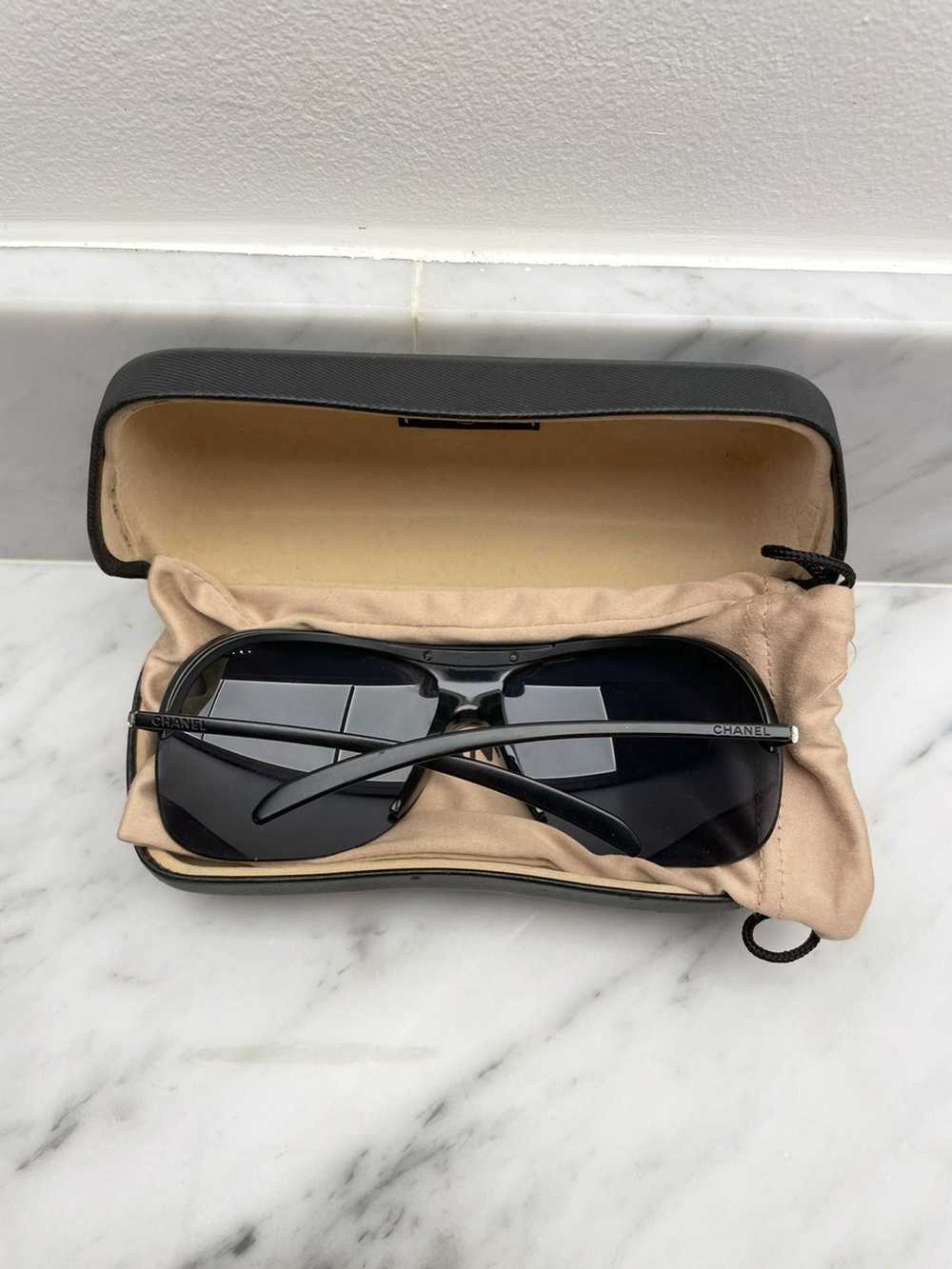 Chanel × Vintage 87 Large Shield Mask Sunglasses - image 8