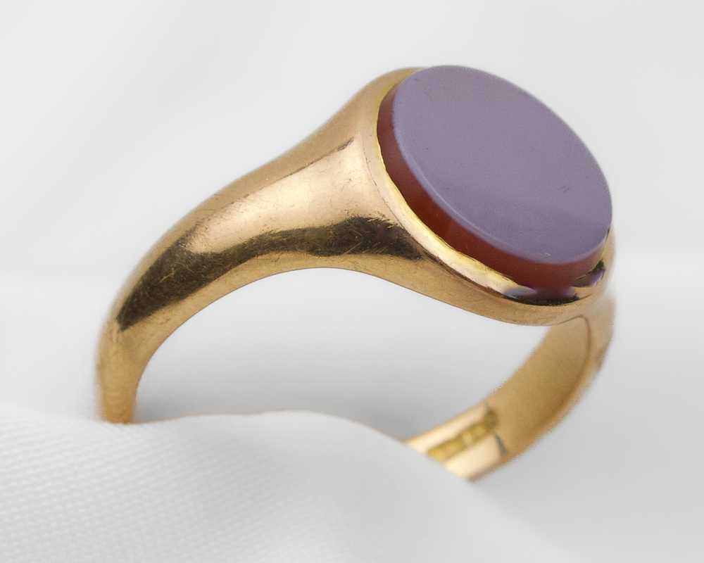 Victorian Sardonyx 18KT Ring - image 4