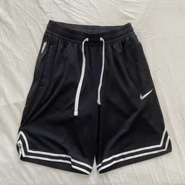 Nike NIKE DNA shorts