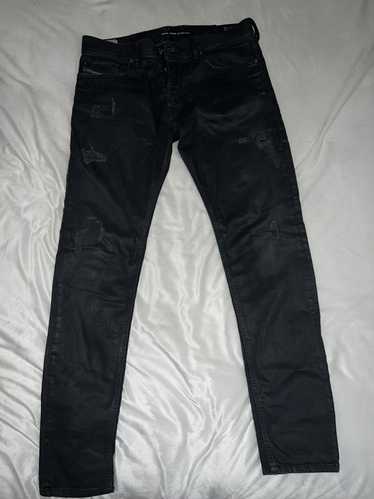 https://img.gem.app/762899899/1t/1690885276/diesel-black-waxed-diesel-pants.jpg