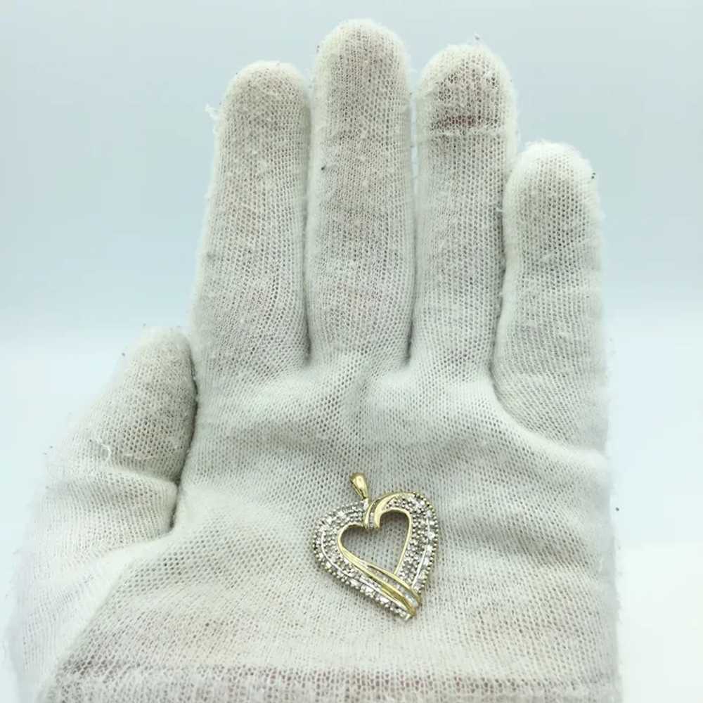 10K 1.00ctw Diamond Heart Pendant - image 3