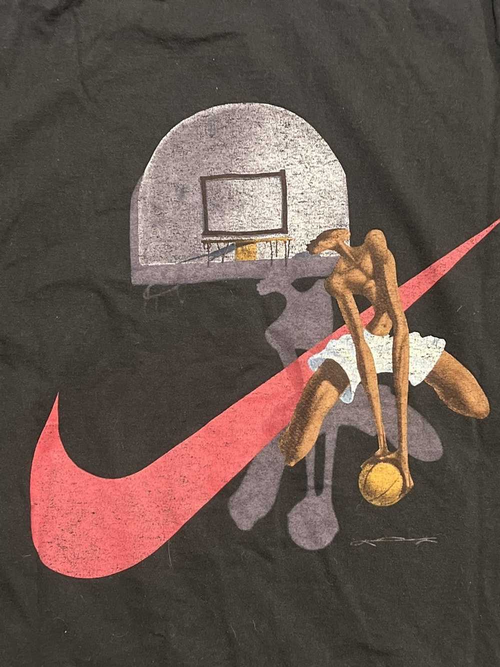 Nike × Vintage Vintage Nike dunking basketball tee - image 2