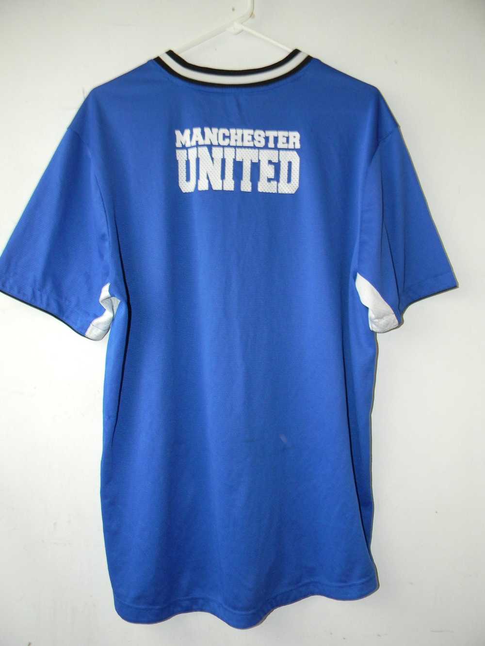 Manchester United × Soccer Jersey Vintage Officia… - image 4